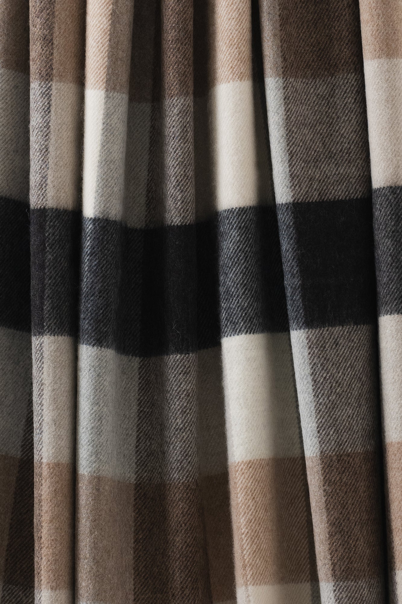 Dunira Natural Stole