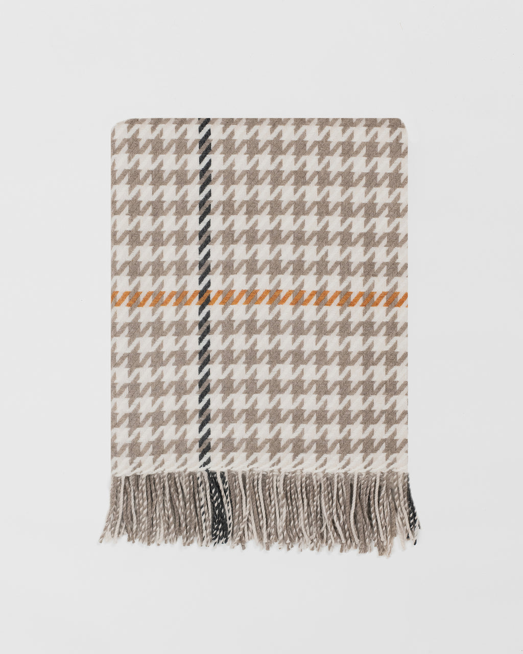 Remony carroglen mushroom throw - Houndstooth patterned scarf with fringe on a light gray background